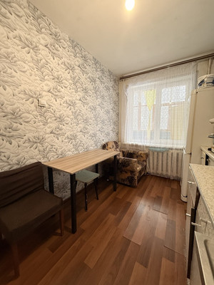 Продам трехкомнатную (3-комн.) квартиру, Эшкинина ул, 9, Йошкар-Ола г