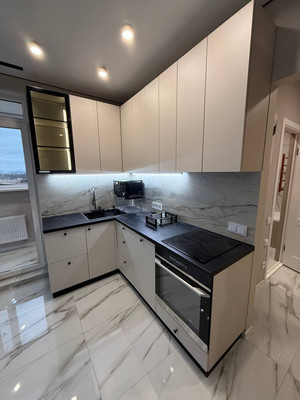 Продам однокомнатную (1-комн.) квартиру, Парковая ул, 3, Молодежное пгт