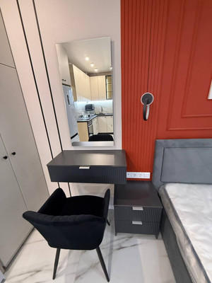 Продам однокомнатную (1-комн.) квартиру, Парковая ул, 3, Молодежное пгт