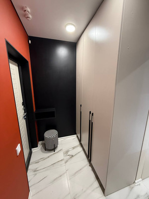 Продам однокомнатную (1-комн.) квартиру, Парковая ул, 3, Молодежное пгт