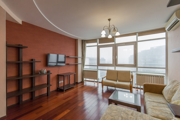 Продам однокомнатную (1-комн.) квартиру, Ворошиловский пр-кт, 9, Ростов-на-Дону г