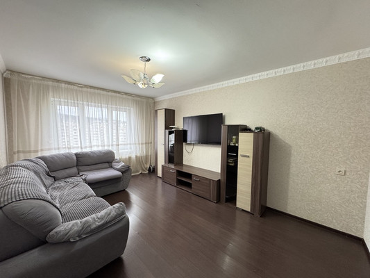 Продам трехкомнатную (3-комн.) квартиру, Московская ул, 5, Нальчик г