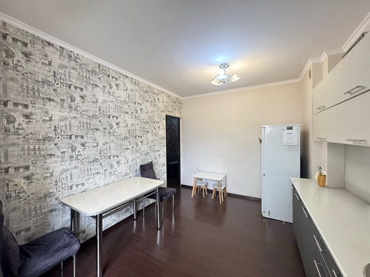 Продам трехкомнатную (3-комн.) квартиру, Московская ул, 5, Нальчик г