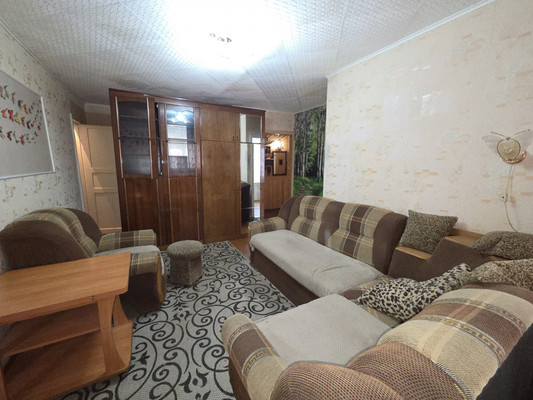 Продам двухкомнатную (2-комн.) квартиру, Лебедева ул, 33, Йошкар-Ола г