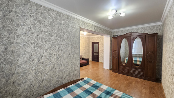 Продам трехкомнатную (3-комн.) квартиру, Маяковского ул, 78, Нальчик г