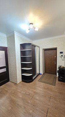 Продам трехкомнатную (3-комн.) квартиру, Маяковского ул, 78, Нальчик г