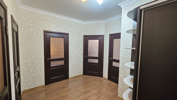 Продам трехкомнатную (3-комн.) квартиру, Маяковского ул, 78, Нальчик г