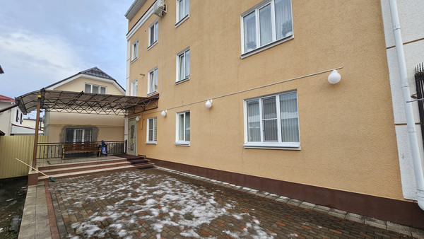 Продам трехкомнатную (3-комн.) квартиру, Маяковского ул, 78, Нальчик г