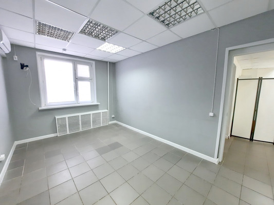 Сдам коммерческое помещение 18 м2, Дмитровка Б. ул, 4к4, Москва г