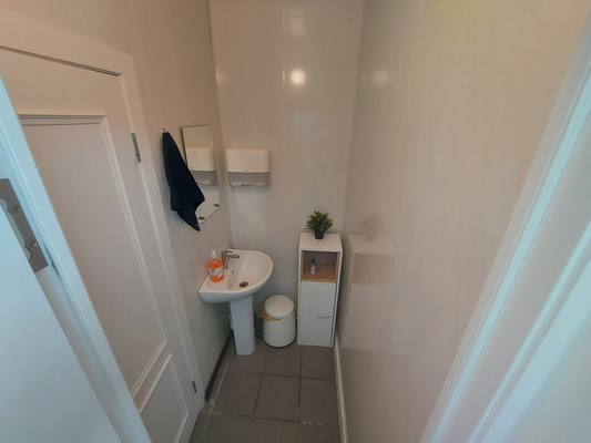 Сдам коммерческое помещение 18 м2, Дмитровка Б. ул, 4к4, Москва г