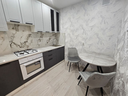 Продам однокомнатную (1-комн.) квартиру, Олимпийский городок мкр, 4к1, Рязань г