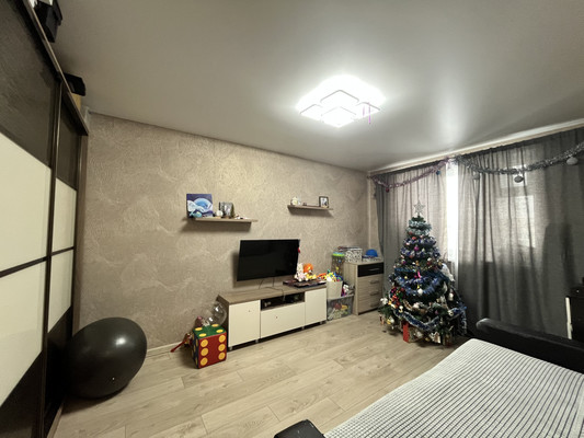 Продам двухкомнатную (2-комн.) квартиру, Полётная ул, 9, Новинки сп.