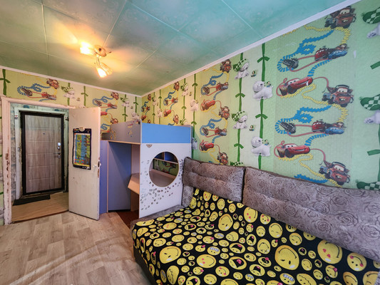 Продам двухкомнатную (2-комн.) квартиру, 5, Большая Вруда д