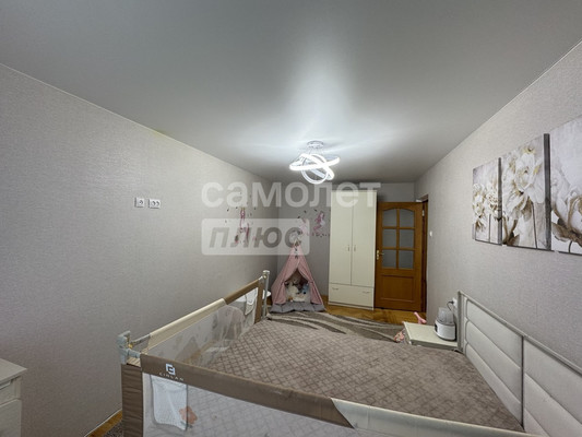 Продам многокомнатную квартиру, Батарейная ул, 384ка, Славянск-на-Кубани г