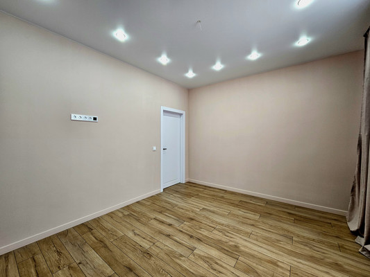 Продам коттедж, Восточная ул, 82, Ханты-Мансийск г, 0 км от города