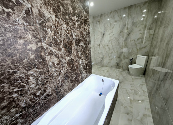 Продам коттедж, Восточная ул, 82, Ханты-Мансийск г, 0 км от города