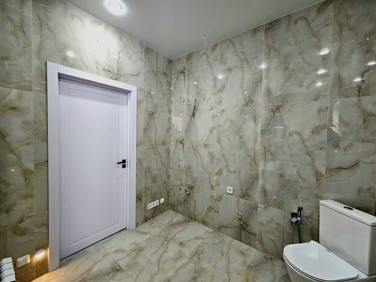 Продам коттедж, Восточная ул, 82, Ханты-Мансийск г, 0 км от города