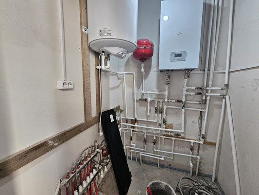 Продам коттедж, Восточная ул, 82, Ханты-Мансийск г, 0 км от города