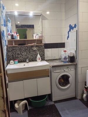 Продам однокомнатную (1-комн.) квартиру, Солнечный б-р, 4, Лопатино рп