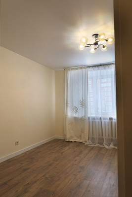 Продам многокомнатную квартиру, Нехинская ул, 28, Великий Новгород г