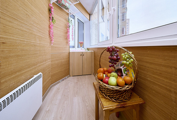 Продам трехкомнатную (3-комн.) квартиру, Ленинский пр-кт, 114А, Санкт-Петербург г