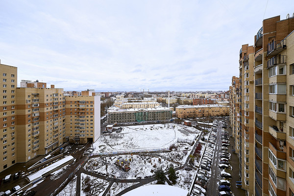 Продам трехкомнатную (3-комн.) квартиру, Ленинский пр-кт, 114А, Санкт-Петербург г