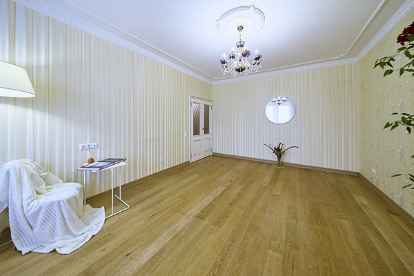 Продам трехкомнатную (3-комн.) квартиру, Ленинский пр-кт, 114А, Санкт-Петербург г