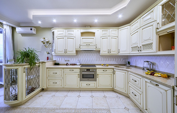 Продам трехкомнатную (3-комн.) квартиру, Ленинский пр-кт, 114А, Санкт-Петербург г