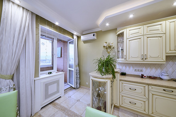 Продам трехкомнатную (3-комн.) квартиру, Ленинский пр-кт, 114А, Санкт-Петербург г