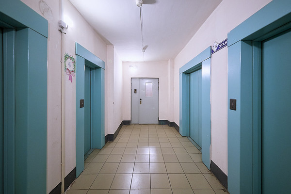 Продам трехкомнатную (3-комн.) квартиру, Ленинский пр-кт, 114А, Санкт-Петербург г