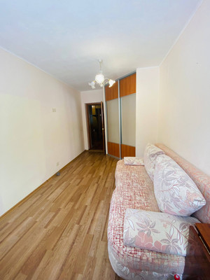 Продам трехкомнатную (3-комн.) квартиру, Первомайская ул, 79, Йошкар-Ола г