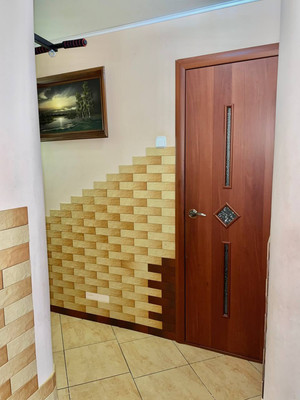 Продам трехкомнатную (3-комн.) квартиру, Свердлова ул, 10, Ишим г