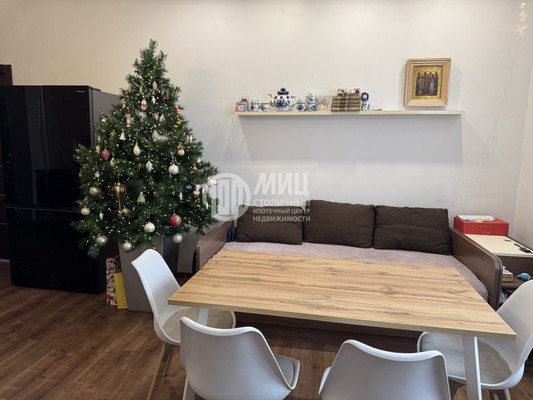 Продам трехкомнатную (3-комн.) квартиру, Чкалова ул, 2, Ильинский рп