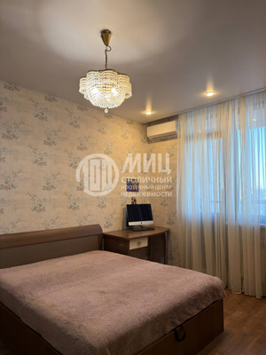 Продам трехкомнатную (3-комн.) квартиру, Чкалова ул, 2, Ильинский рп