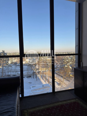 Продам трехкомнатную (3-комн.) квартиру, Чкалова ул, 2, Ильинский рп