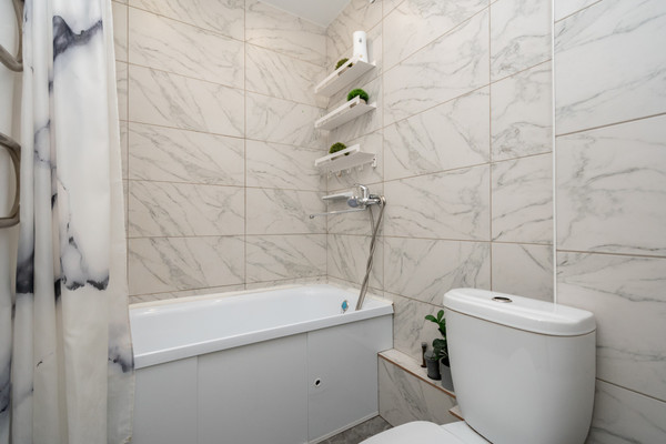 Продам двухкомнатную (2-комн.) квартиру, Баррикад ул, 54к, Иркутск г