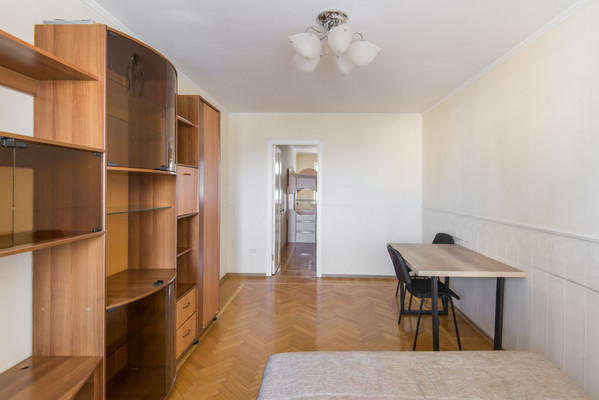 Продам трехкомнатную (3-комн.) квартиру, Максима Горького ул, 202, Ростов-на-Дону г