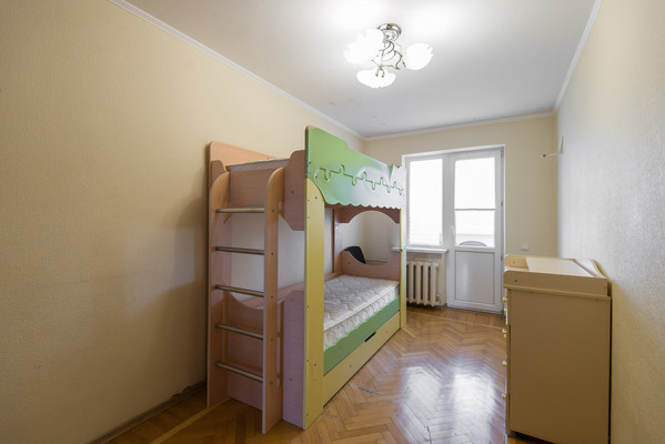 Продам трехкомнатную (3-комн.) квартиру, Максима Горького ул, 202, Ростов-на-Дону г