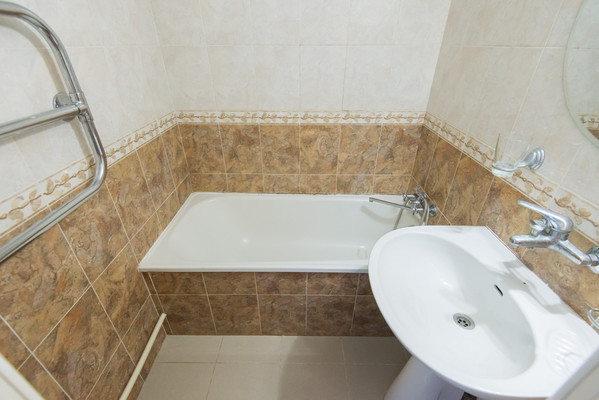 Продам трехкомнатную (3-комн.) квартиру, Максима Горького ул, 202, Ростов-на-Дону г