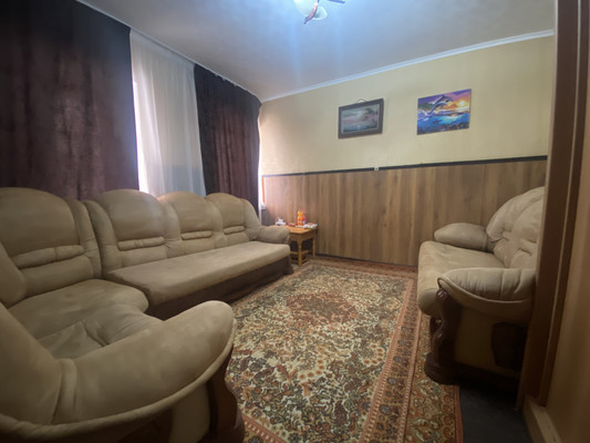 Продам трехкомнатную (3-комн.) квартиру, Шаумяна ул, 10, Туапсе г