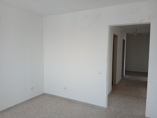 Продам трехкомнатную (3-комн.) квартиру, Лесопарковая ул, 43, Красноярск г