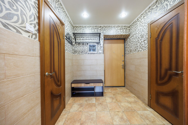 Продам однокомнатную (1-комн.) квартиру, Московский проезд, 42к2, Брянск г