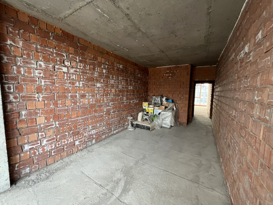 Продам трехкомнатную (3-комн.) квартиру, Тлостанова ул, 32, Нальчик г