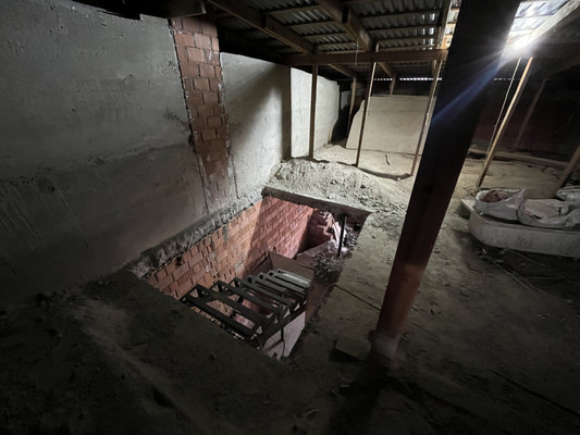 Продам трехкомнатную (3-комн.) квартиру, Тлостанова ул, 32, Нальчик г