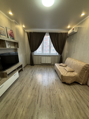 Продам однокомнатную (1-комн.) квартиру, Московская ул, 133к2, Краснодар г