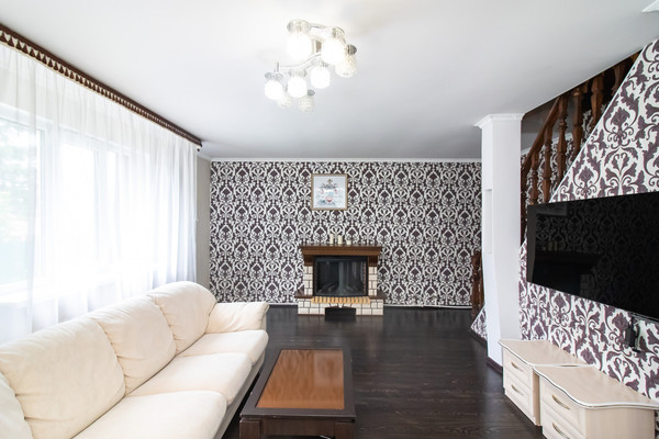 Продам коттедж, Кооперативная ул, 6а, Ханты-Мансийск г, 0 км от города