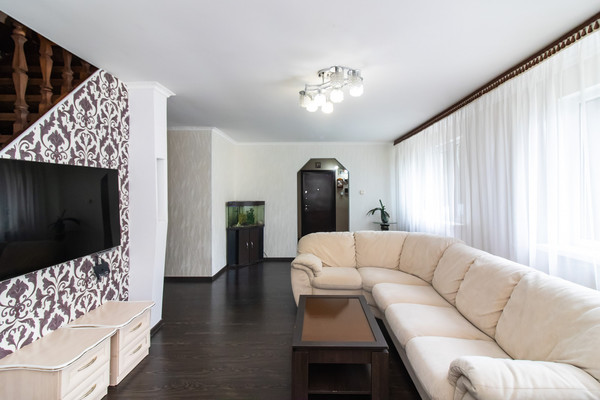 Продам коттедж, Кооперативная ул, 6а, Ханты-Мансийск г, 0 км от города