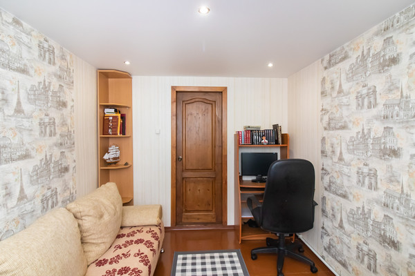 Продам коттедж, Кооперативная ул, 6а, Ханты-Мансийск г, 0 км от города