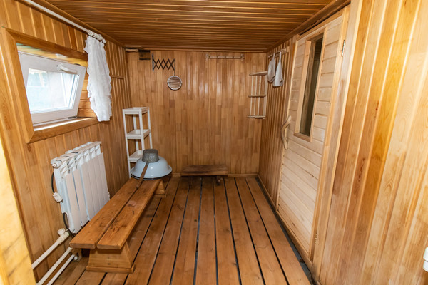 Продам коттедж, Кооперативная ул, 6а, Ханты-Мансийск г, 0 км от города