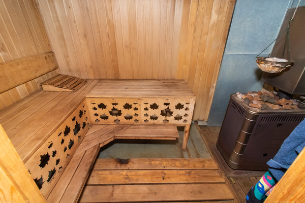 Продам коттедж, Кооперативная ул, 6а, Ханты-Мансийск г, 0 км от города